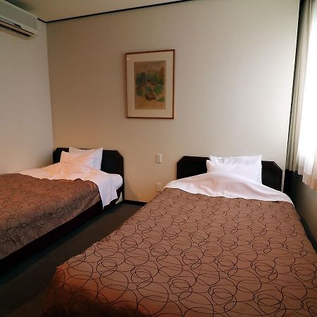 Hotel Zurich Toho 2001 Hiroshima Exterior photo