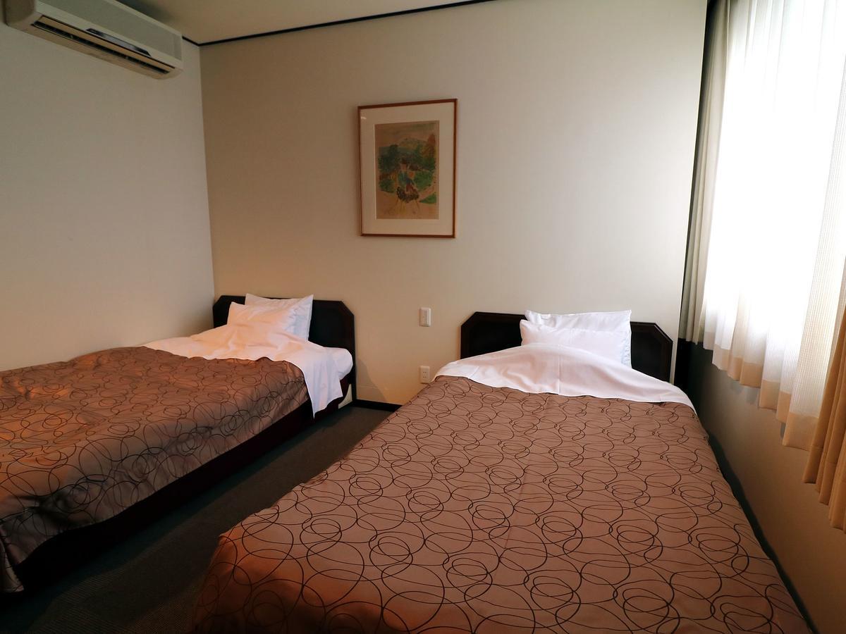 Hotel Zurich Toho 2001 Hiroshima Exterior photo